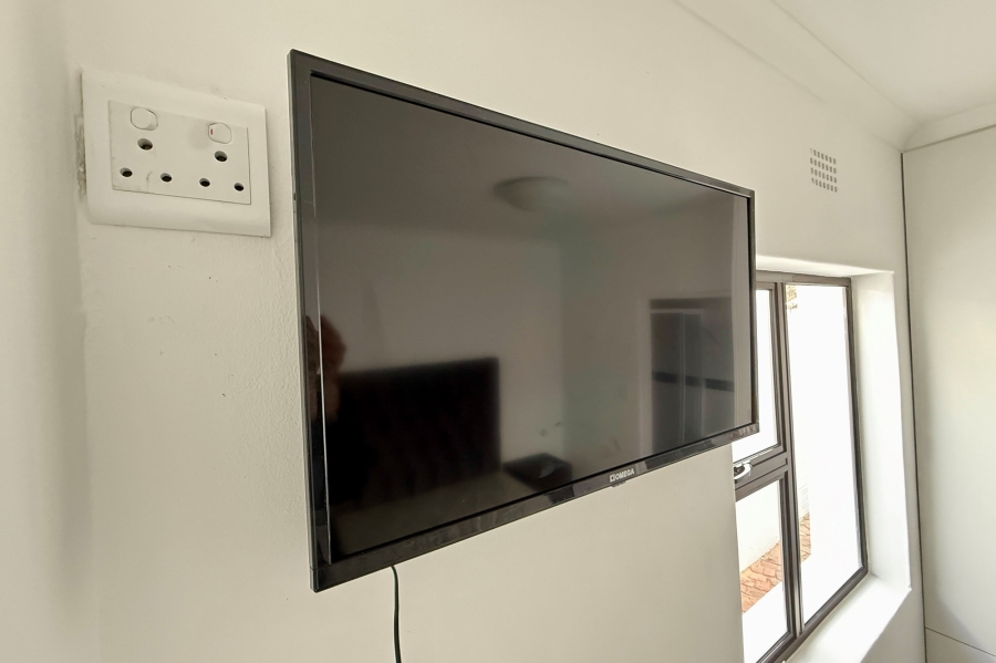 1 Bedroom Property for Sale in Tijgerhof Western Cape